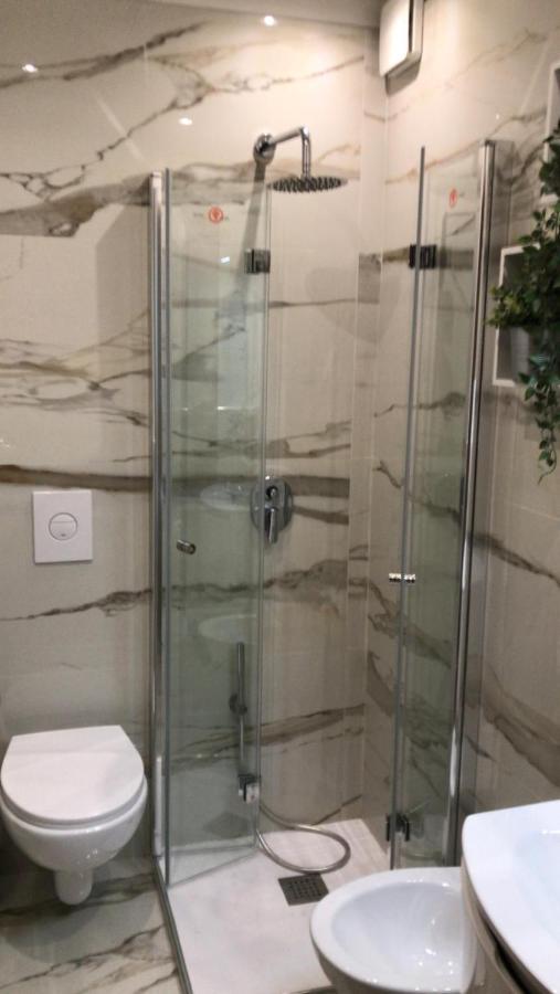 Ferienwohnung Calefati House Possibilita Self Check In Dopo Le 22 Bari Exterior foto
