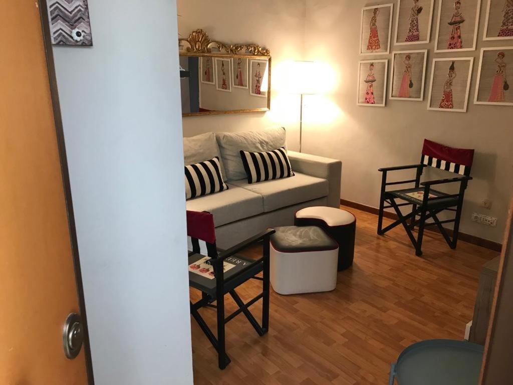 Ferienwohnung Calefati House Possibilita Self Check In Dopo Le 22 Bari Exterior foto