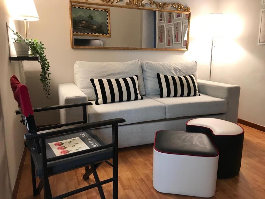 Ferienwohnung Calefati House Possibilita Self Check In Dopo Le 22 Bari Exterior foto