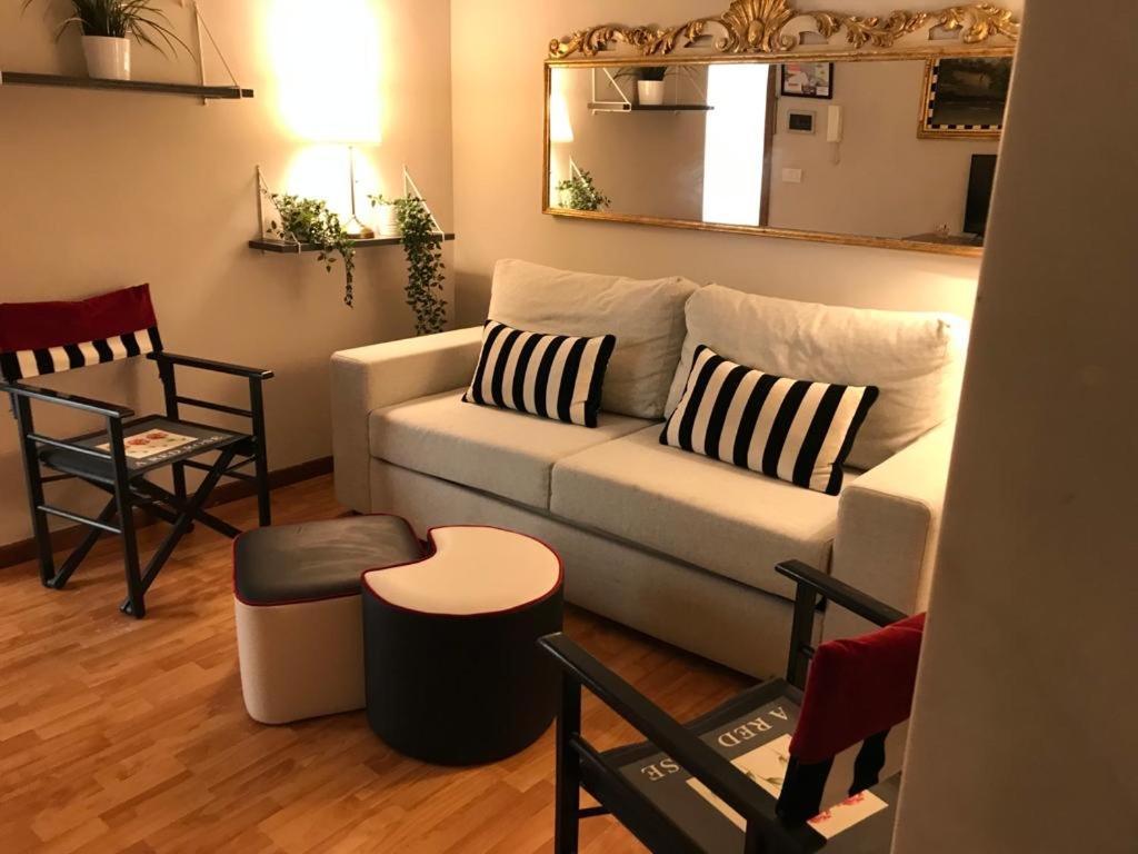 Ferienwohnung Calefati House Possibilita Self Check In Dopo Le 22 Bari Exterior foto